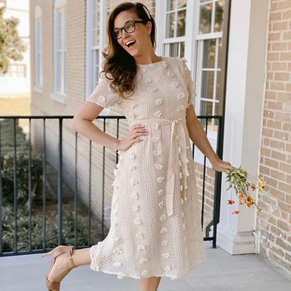 Cream Dress Dot Chic Boutique Size Small Modest